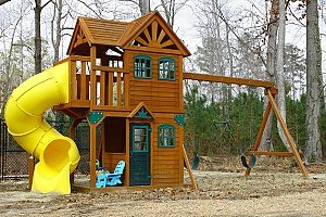a brand new backyard playground that a Virginia fill dirt contractor helped build