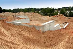 fill dirt around foundation of new home