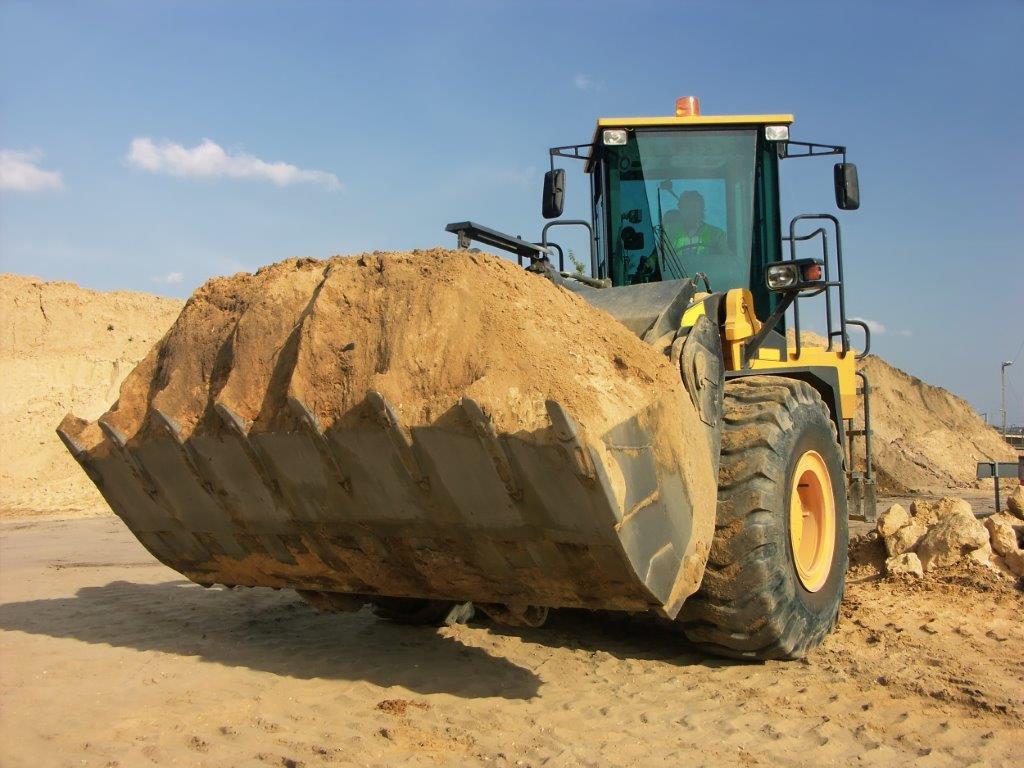 rubber tire front end loader dirt connections