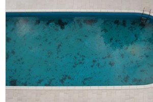 swimming pool with dirty water ph